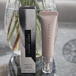 Fenty Beauty Bright Fix Eye Brightener